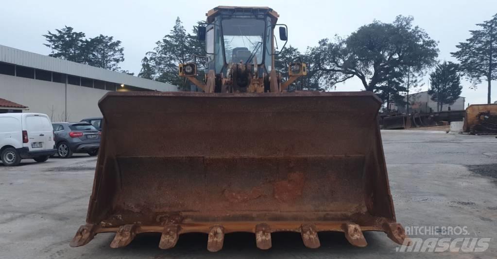 Komatsu WA500-1  휠로우더