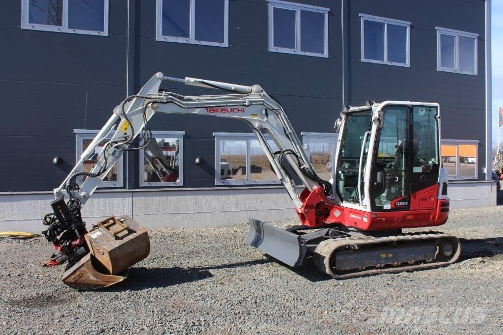 Takeuchi TB 250 소형 굴삭기 7톤 미만