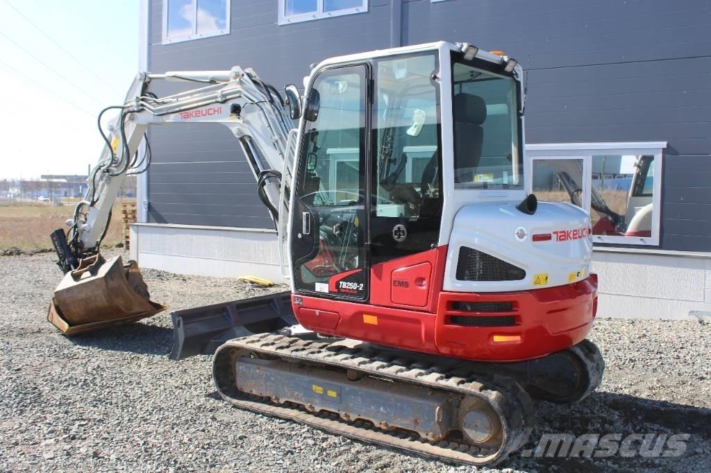 Takeuchi TB 250 소형 굴삭기 7톤 미만