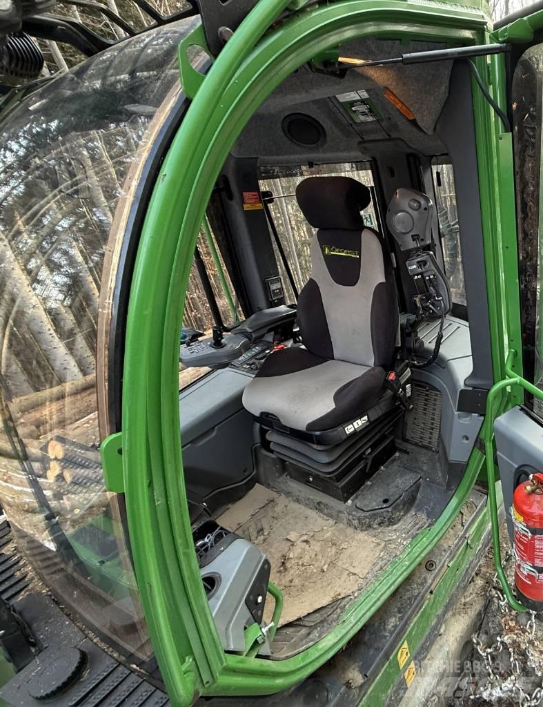 John Deere 1010G 원목 포워더