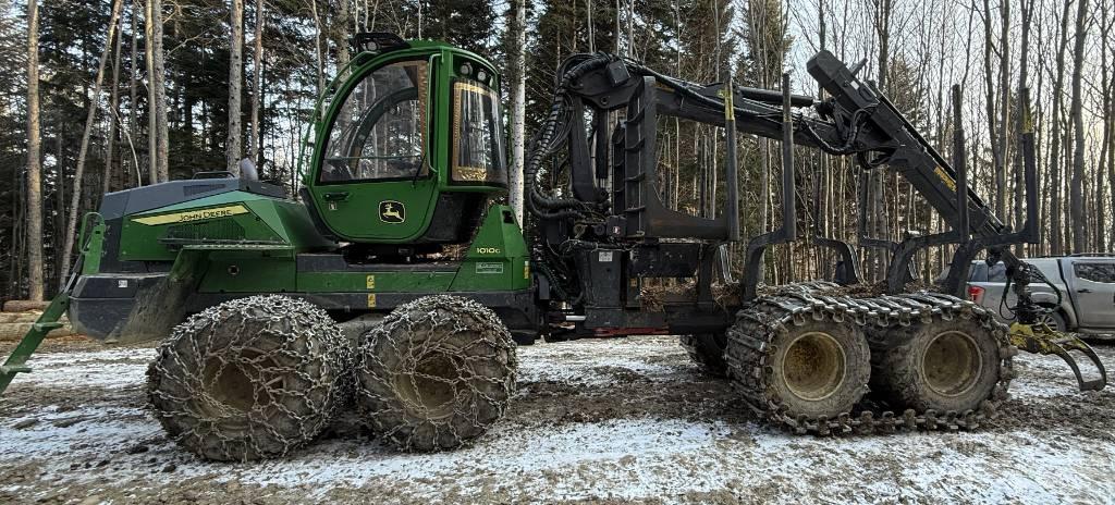 John Deere 1010G 원목 포워더