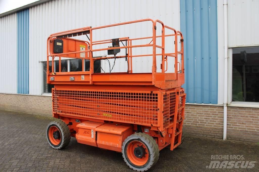 JLG M 3369 가위형 리프트