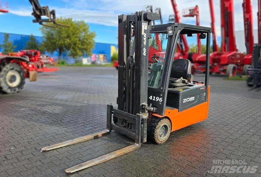Doosan B 20 T-5 FFT 전동 지게차