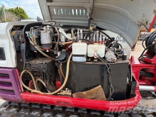 Takeuchi TB 290 중형굴삭기 7톤-28톤