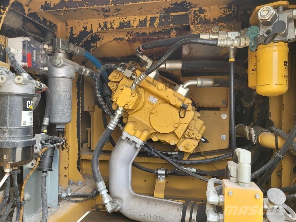 CAT 330FL 대형 굴삭기 29톤 이상