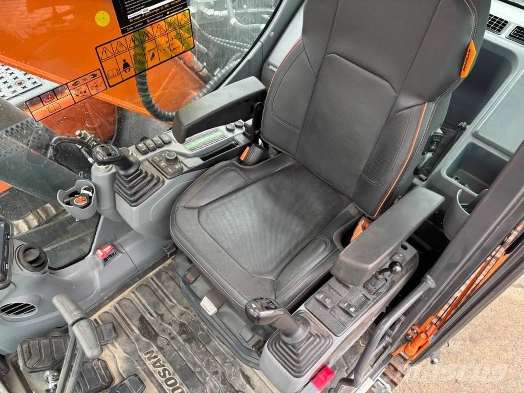 Doosan DX140LC-7 대형 굴삭기 29톤 이상