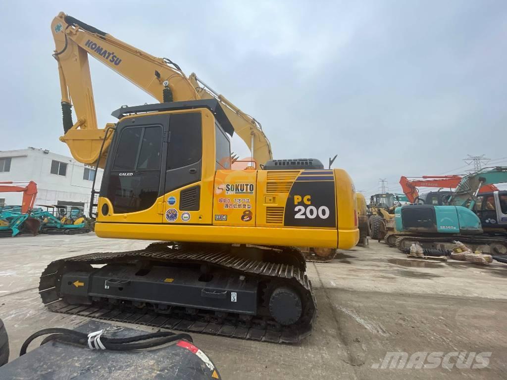 Komatsu PC 200-8 대형 굴삭기 29톤 이상