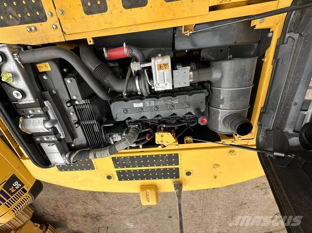 Komatsu PC 220 대형 굴삭기 29톤 이상