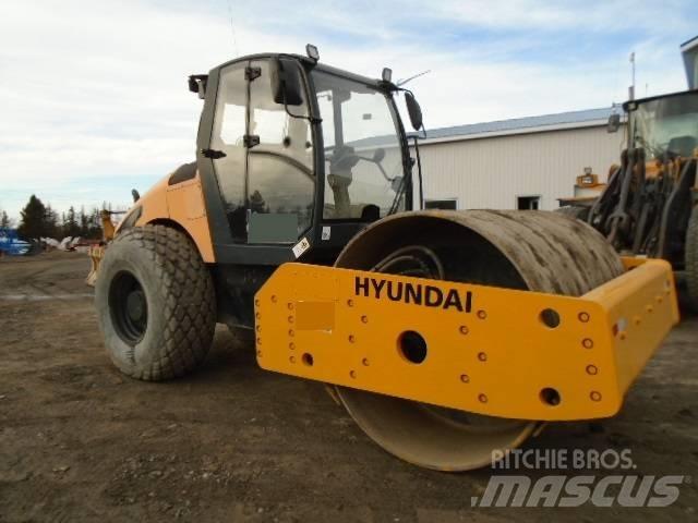 Hyundai HR 120 C-9 싱글 드럼 롤러