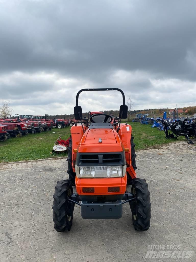 Kubota GL 240 소형 트랙터