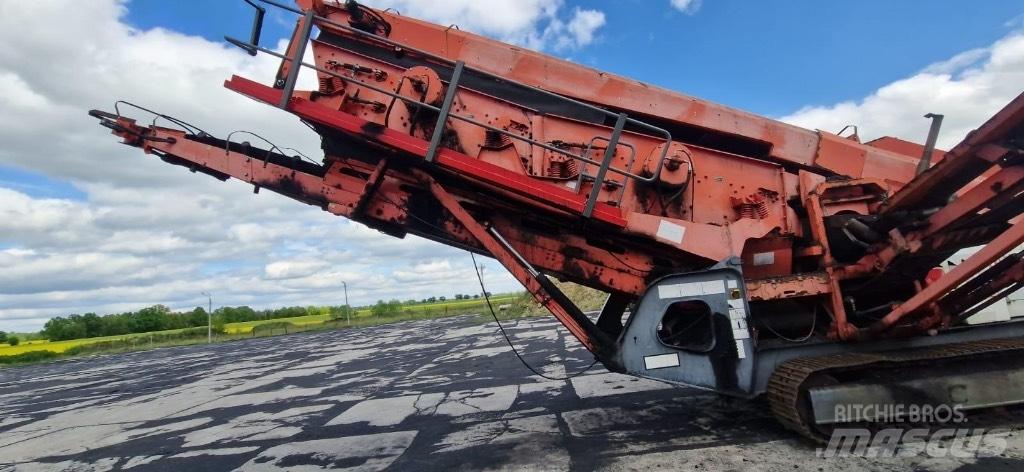 Sandvik QA 450 이동식 선별기
