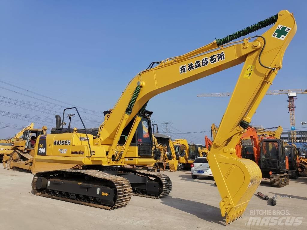 Komatsu PC 200-8N1 대형 굴삭기 29톤 이상