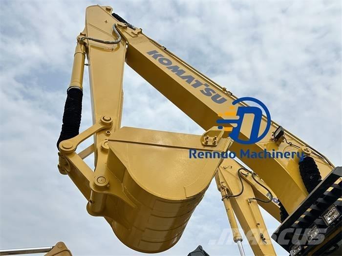 Komatsu PC 220-8 대형 굴삭기 29톤 이상