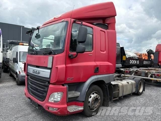 DAF CF 440 트랙터 유닛