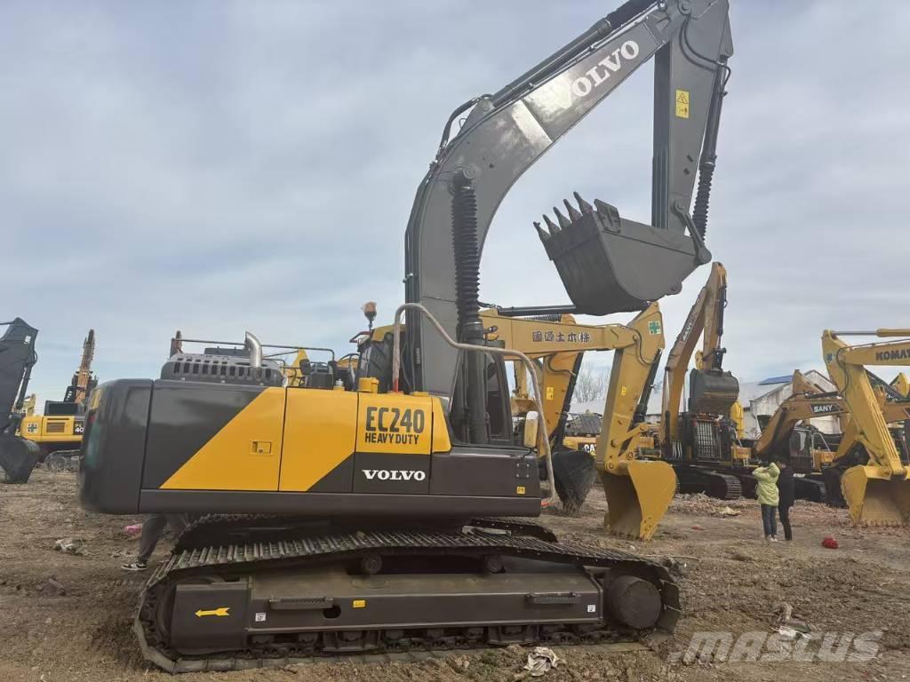 Volvo EC 240 대형 굴삭기 29톤 이상