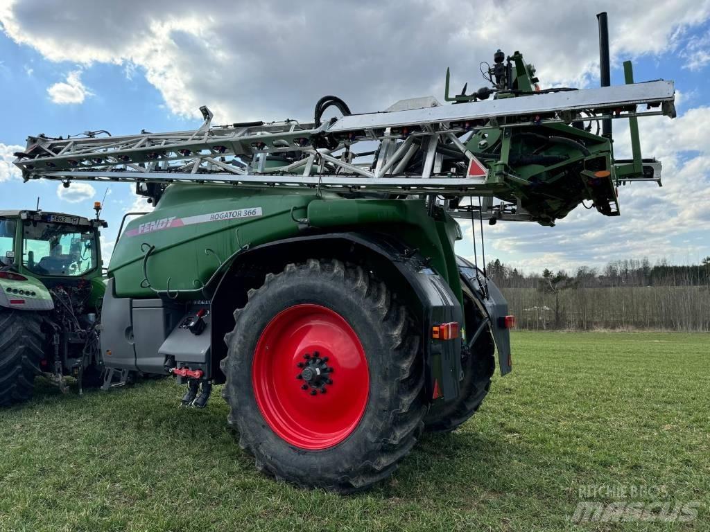 Fendt Rogator 366 견인형 분무기