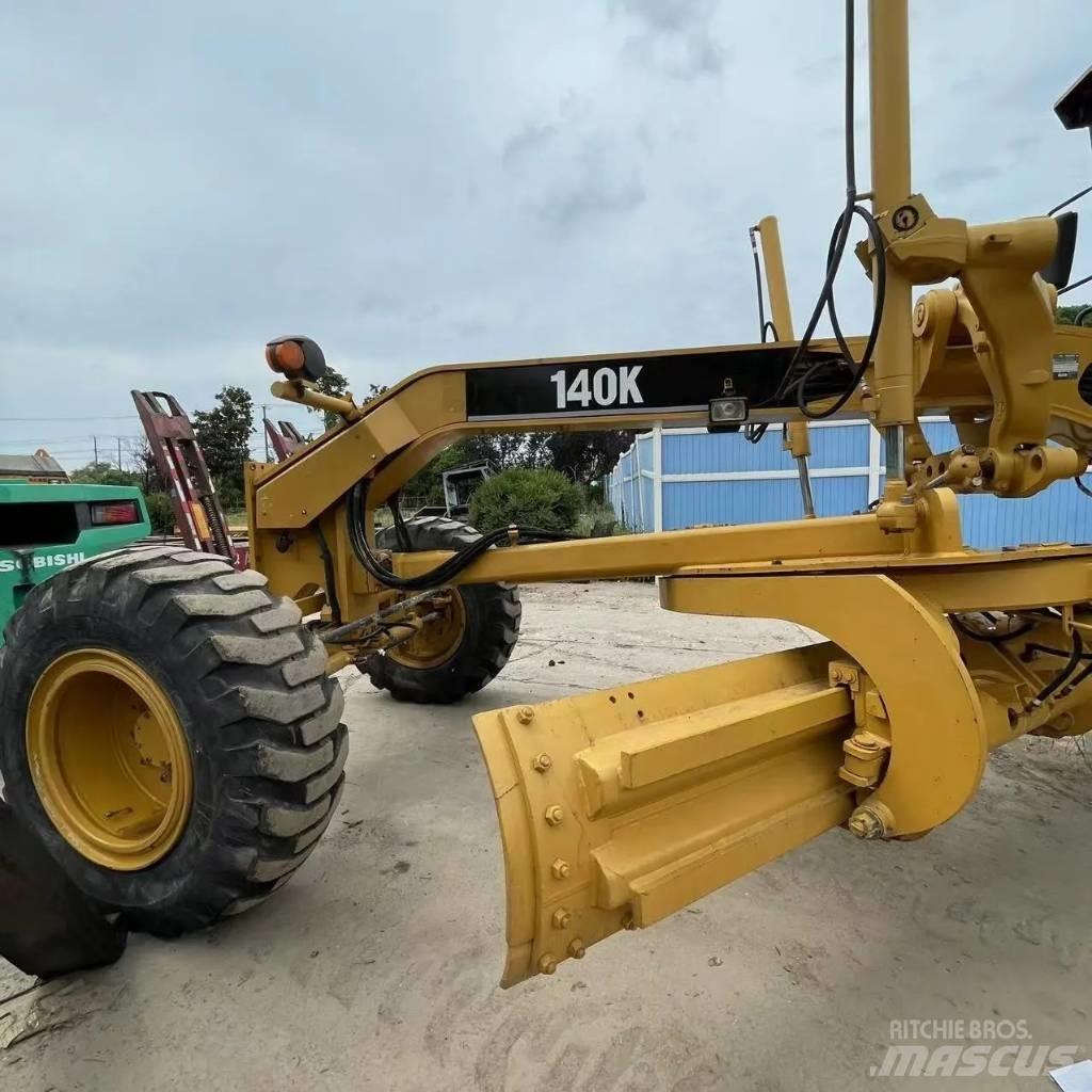 CAT 140K 그레이더
