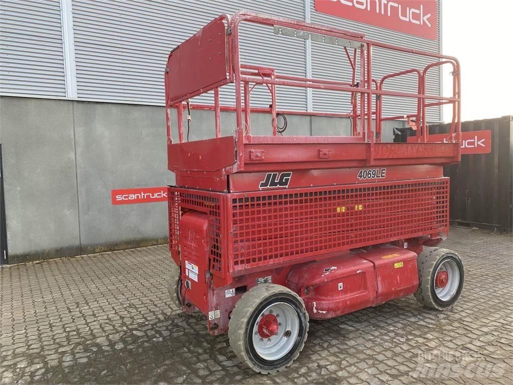 JLG 4069ERT 가위형 리프트