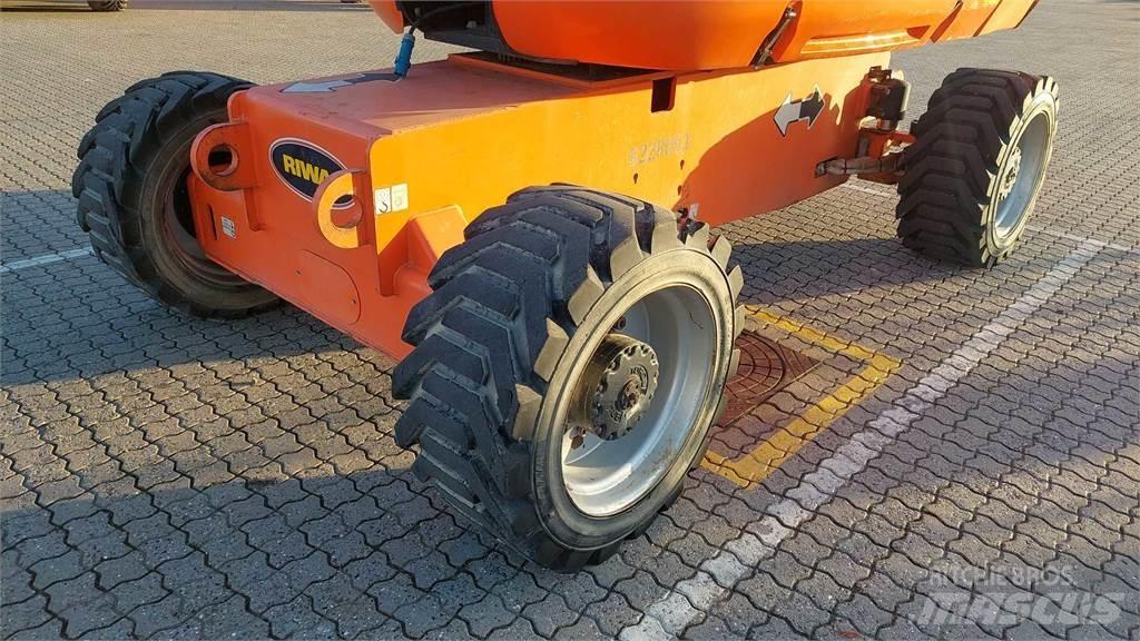 JLG 860SJ 견인식 전동이동 리프트
