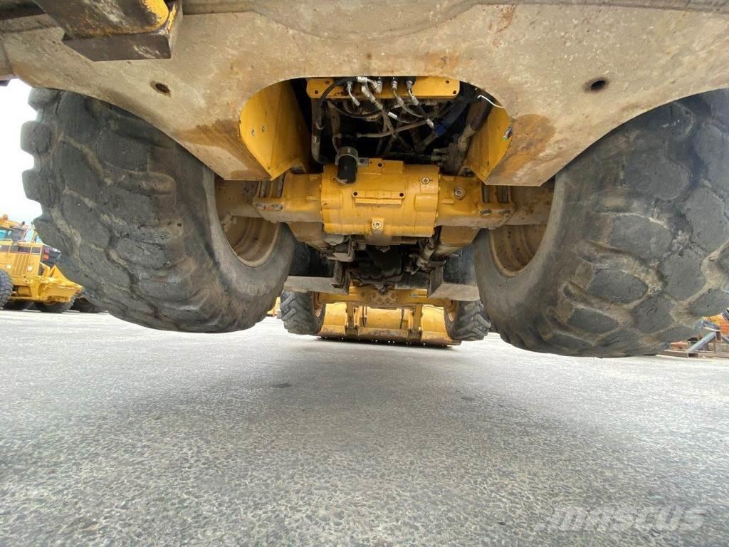 CAT 432F2 NVT 백호로더