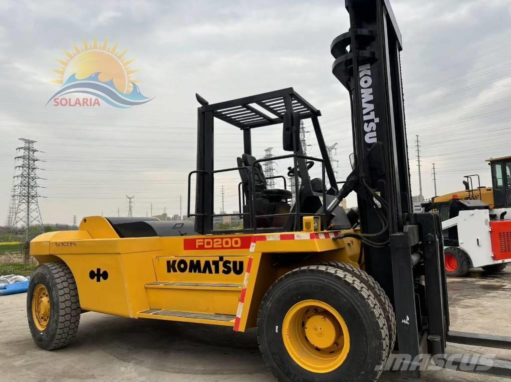 Komatsu FD 200 디젤 지게차