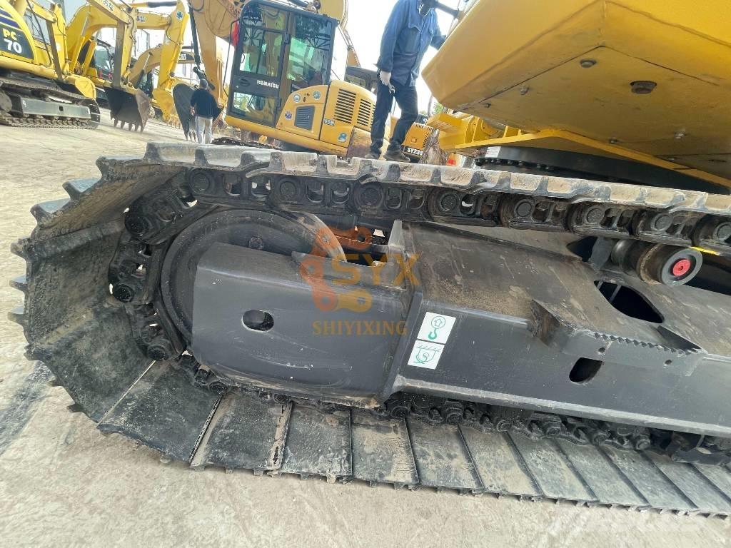 Komatsu PC 200-8 대형 굴삭기 29톤 이상