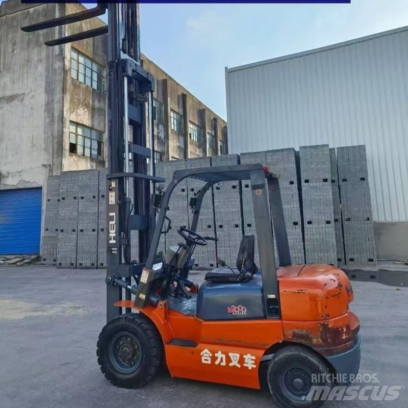 Heli H2000-25 디젤 지게차