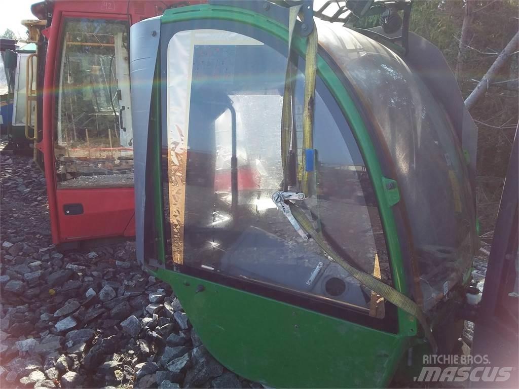 John Deere 1270e 캐빈 및 인테리어