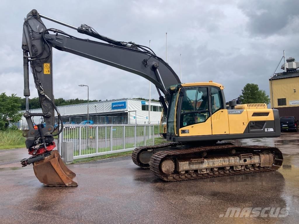 Volvo EC 220 DL 대형 굴삭기 29톤 이상