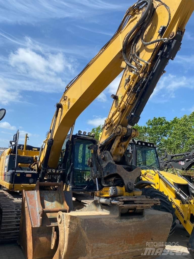 CAT 323 EL 대형 굴삭기 29톤 이상