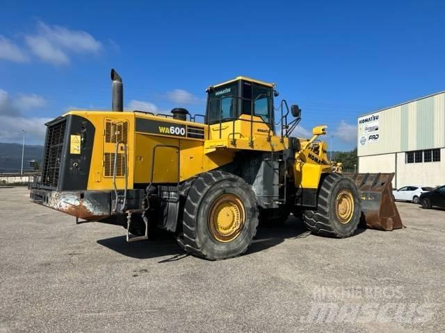 Komatsu WA 600-6  휠로우더