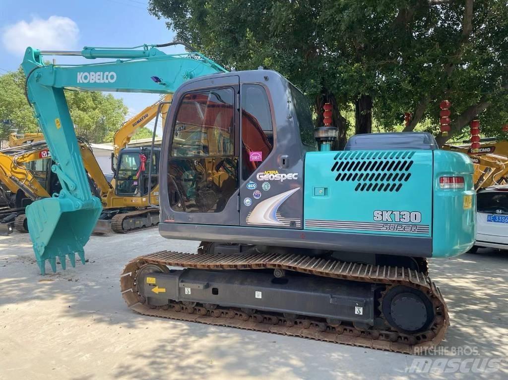Kobelco SK130-8 중형굴삭기 7톤-28톤