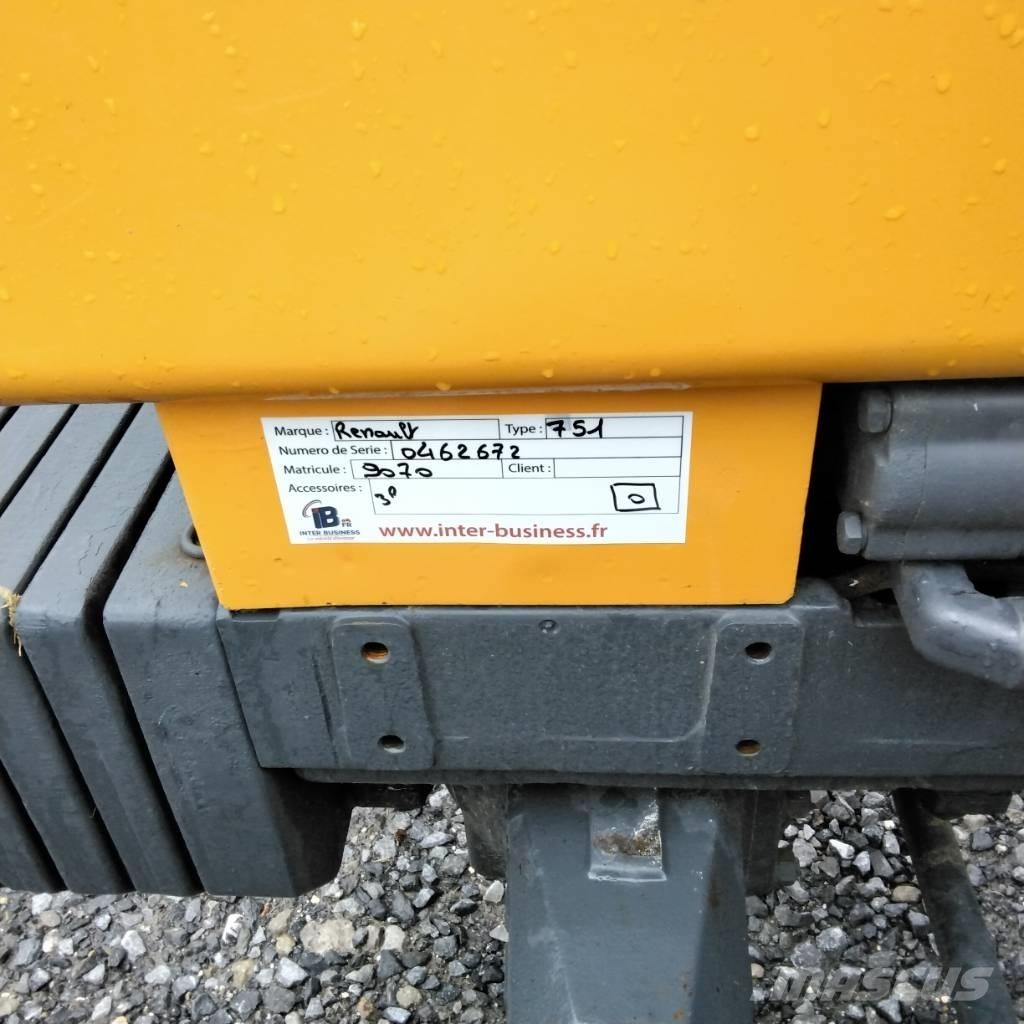 Renault 751 4s 트랙터