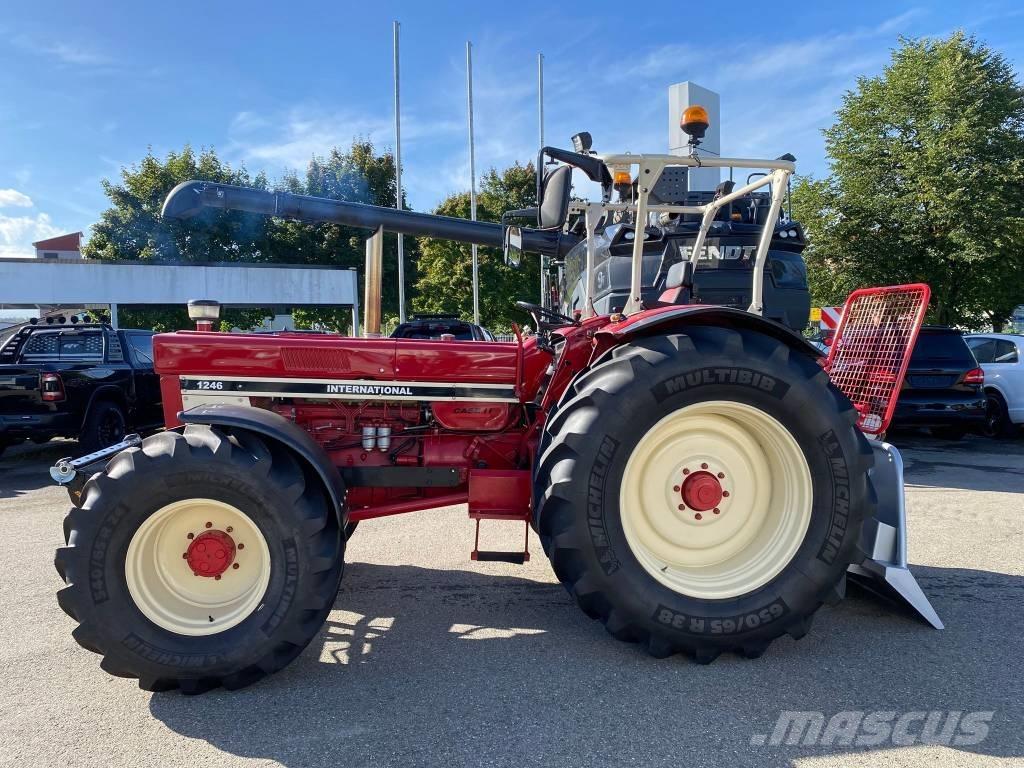 IHC 1246 AS 트랙터