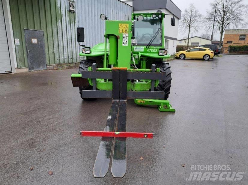 Merlo P 40.17 텔러 핸들러