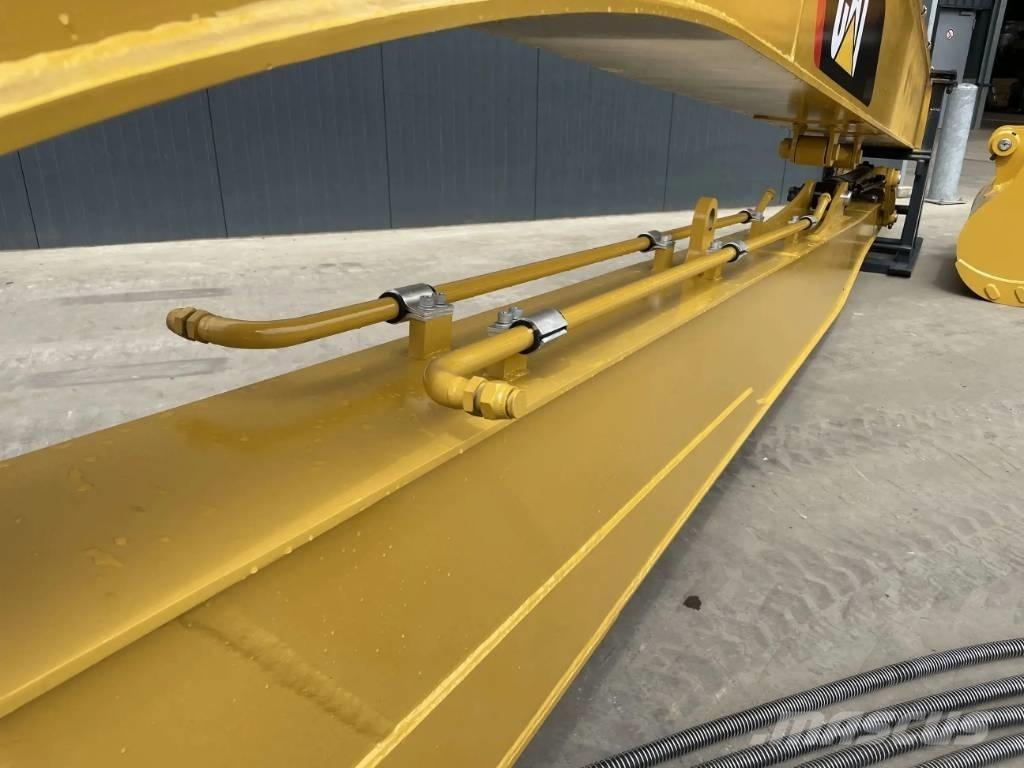 CAT 323 GX 18m Set 백호