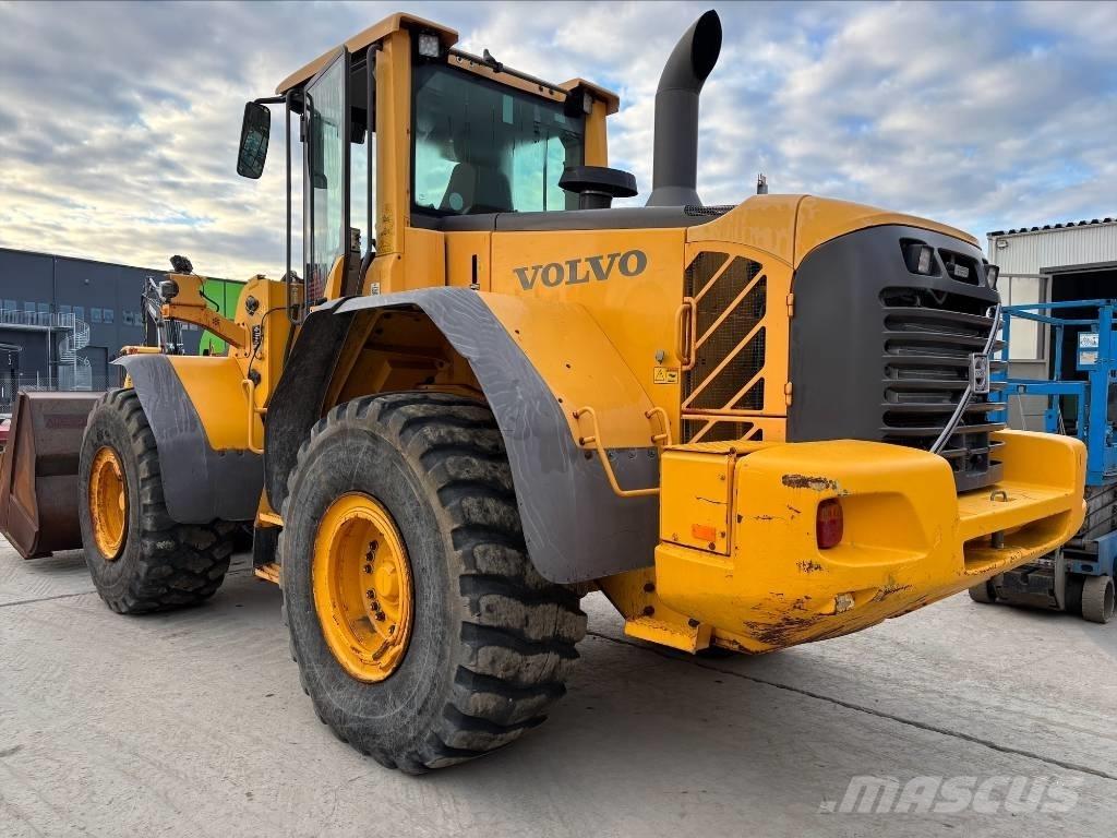 Volvo L 120 F  휠로우더
