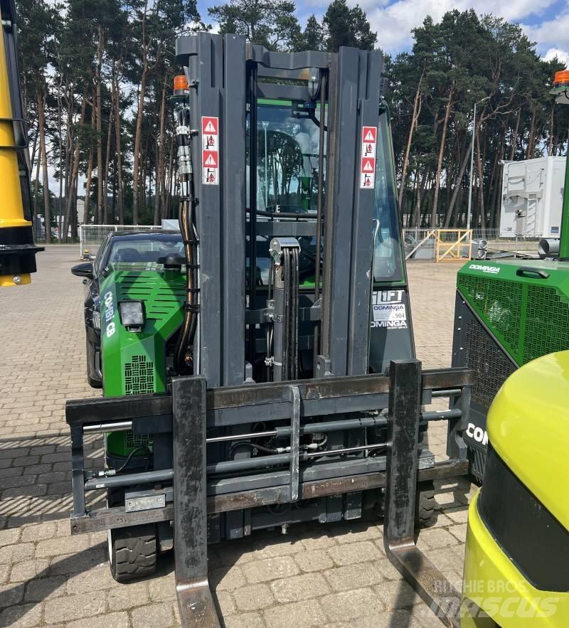 Combilift CB2500 4방향 리치트럭