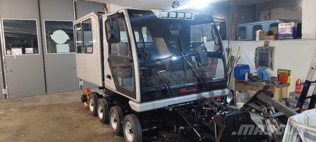 Prinoth Husky 배설차