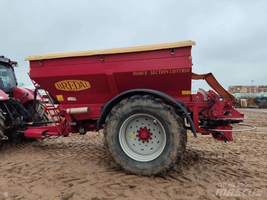Bredal F10 미네랄 살포기