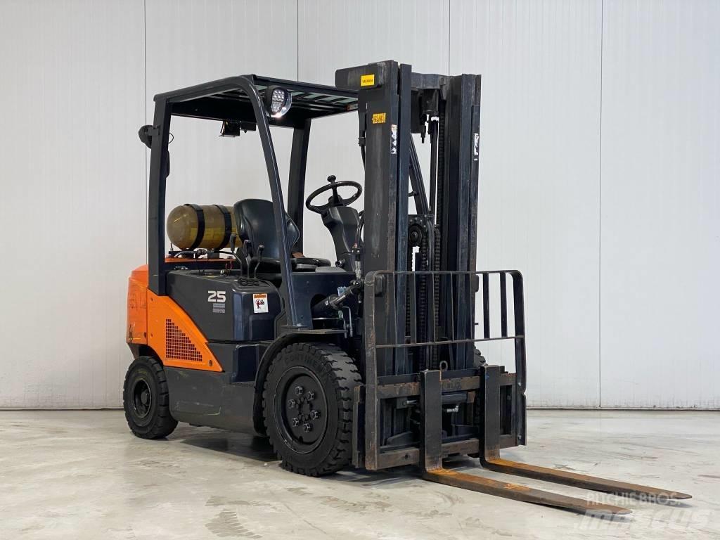 Doosan G25N-7 LPG 지게차