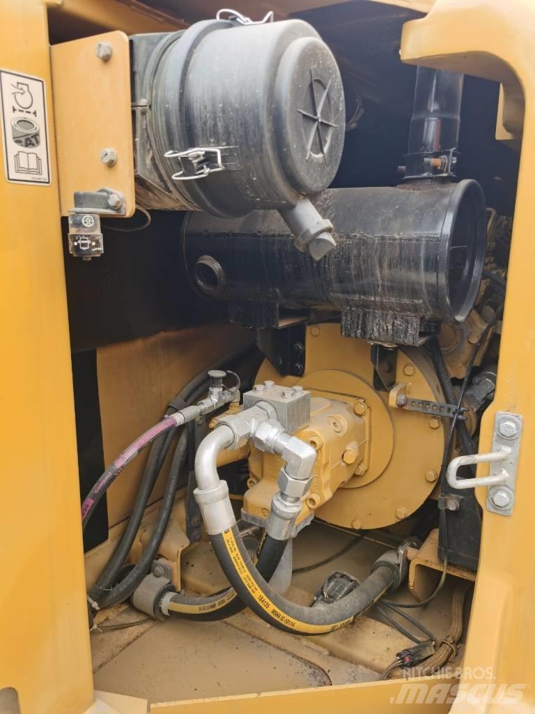 CAT 307 E 대형 굴삭기 29톤 이상