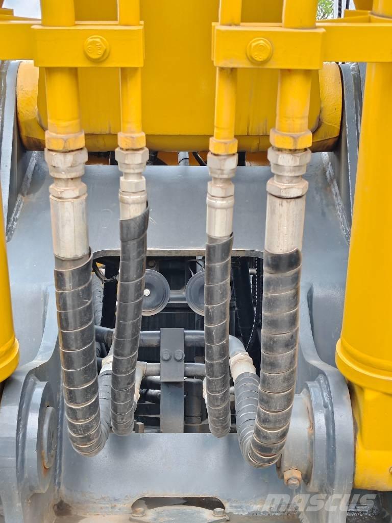 Kobelco SK 200 D 대형 굴삭기 29톤 이상