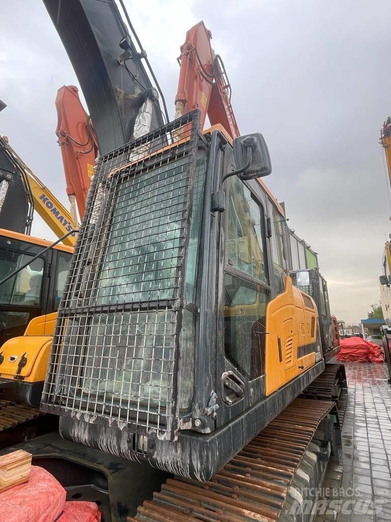 Hyundai HX 225SL 대형 굴삭기 29톤 이상