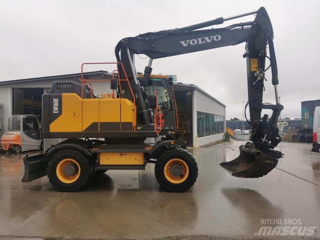 Volvo EW160E  휠 굴삭기