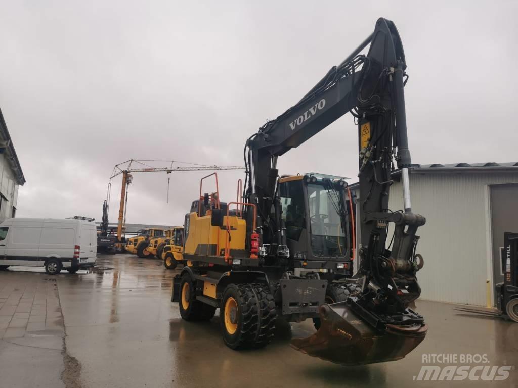 Volvo EW160E  휠 굴삭기