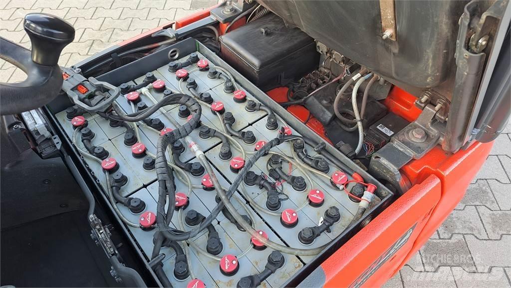 Linde E16C 전동 지게차