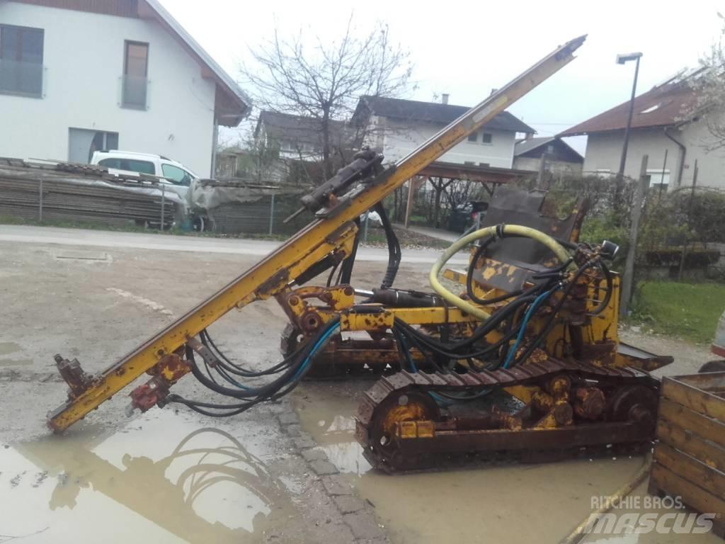 Atlas Copco ROC 301 도로 굴착기