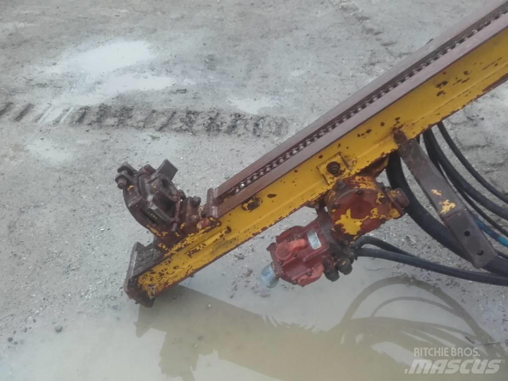 Atlas Copco ROC 301 도로 굴착기