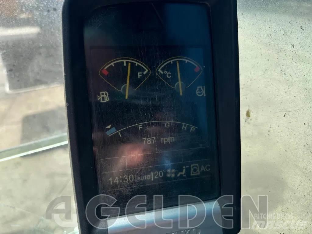 Volvo EC240CL 대형 굴삭기 29톤 이상